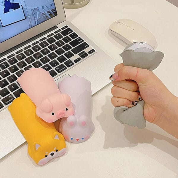 1704720085 Mousepad tip suport de incheietura moale rezistent comfortabil pentru tastatura mouse birou 13x6 cm Pisica 3 - Timebox