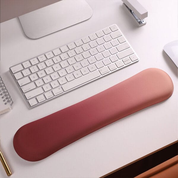 1713797774 Mousepad ergonomic cu spuma cu memorie pentru sustinere incheietura mana pentru mouse si tastatura baza anti derapanta 3 - Timebox