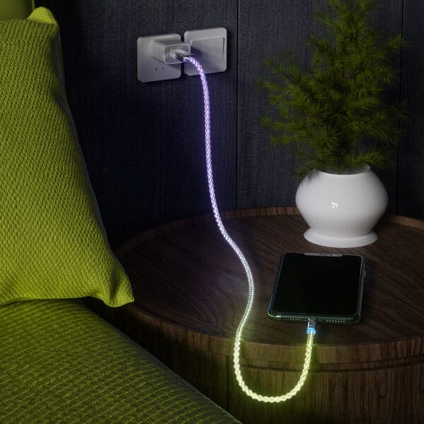 Cablu Date si Incarcare Rapida Timebox, 120W Fast Charge, USB - Lightning, iluminat LED, Masina - 1m 4 - Timebox 42457783 - Timebox